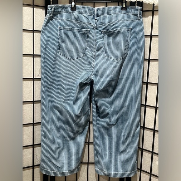 Code Bleu Striped Blue Denim WOMENS WIDE LEG CROP JEANS COSTAL, PLUS SIZE 16W - Picture 8 of 10